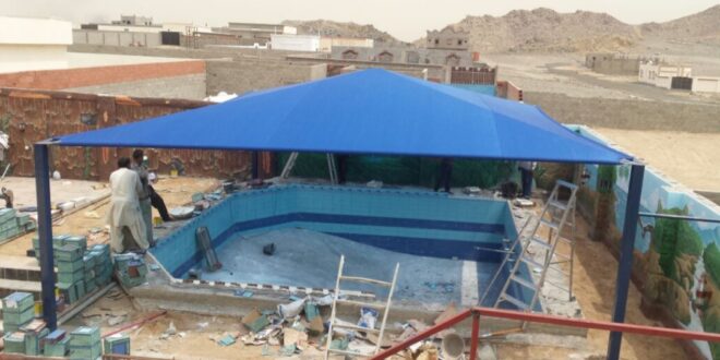 مظلات مسابح